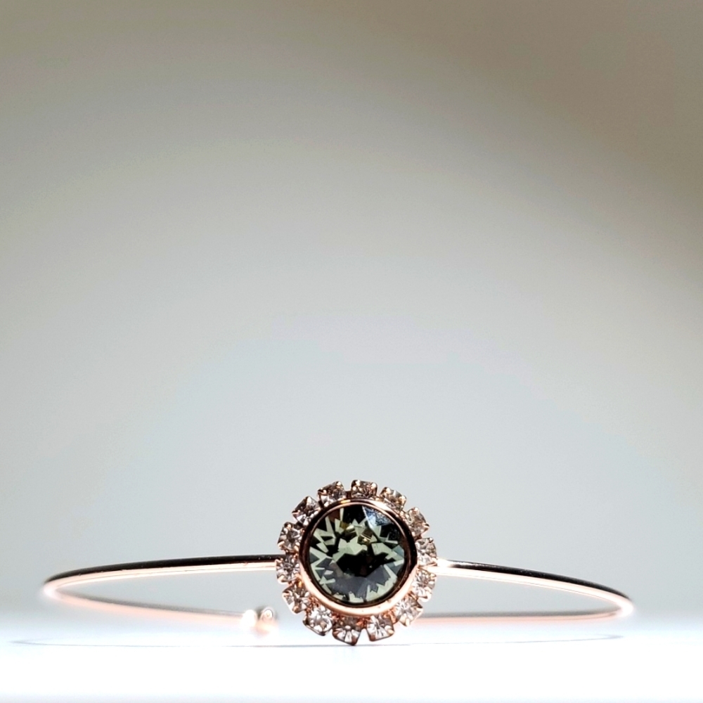 Ted Baker London Dark Green Swarovski Crystal Sappelle Daisy Lace Ulta Fine Cuff